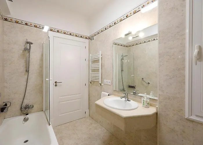 Con Parking A 15 De La Playa *