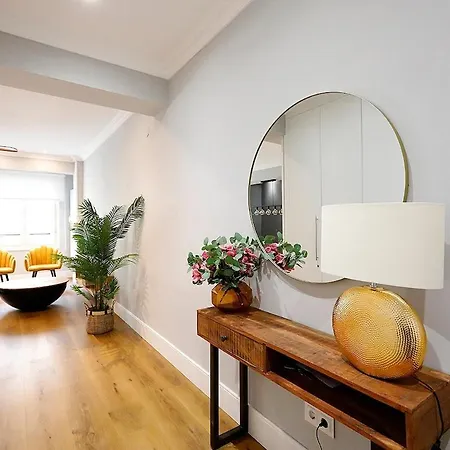 Con Parking A 15 De La Playa Apartment