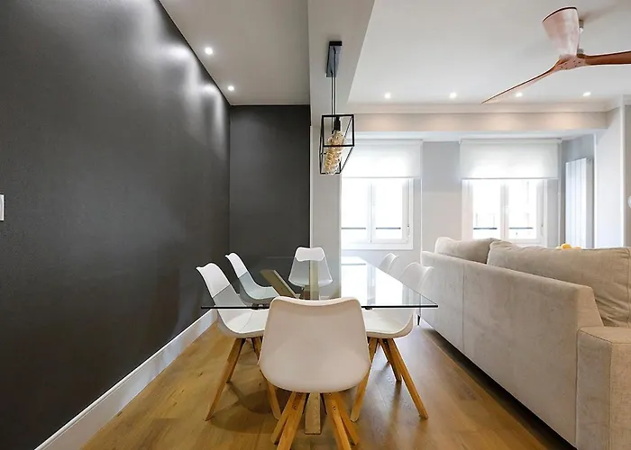 Con Parking A 15 De La Playa *